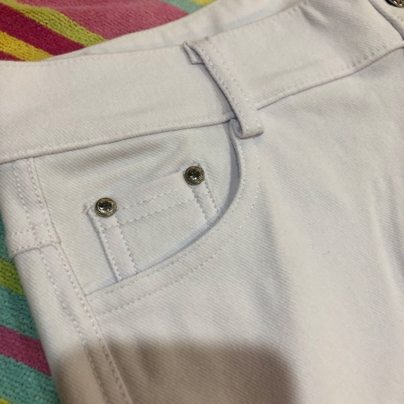 Pull-on White Stretch Jeans - Picture 2 of 6